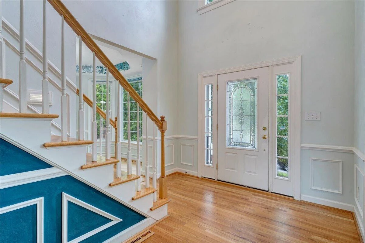 251 Buckingham CT - Photo 4