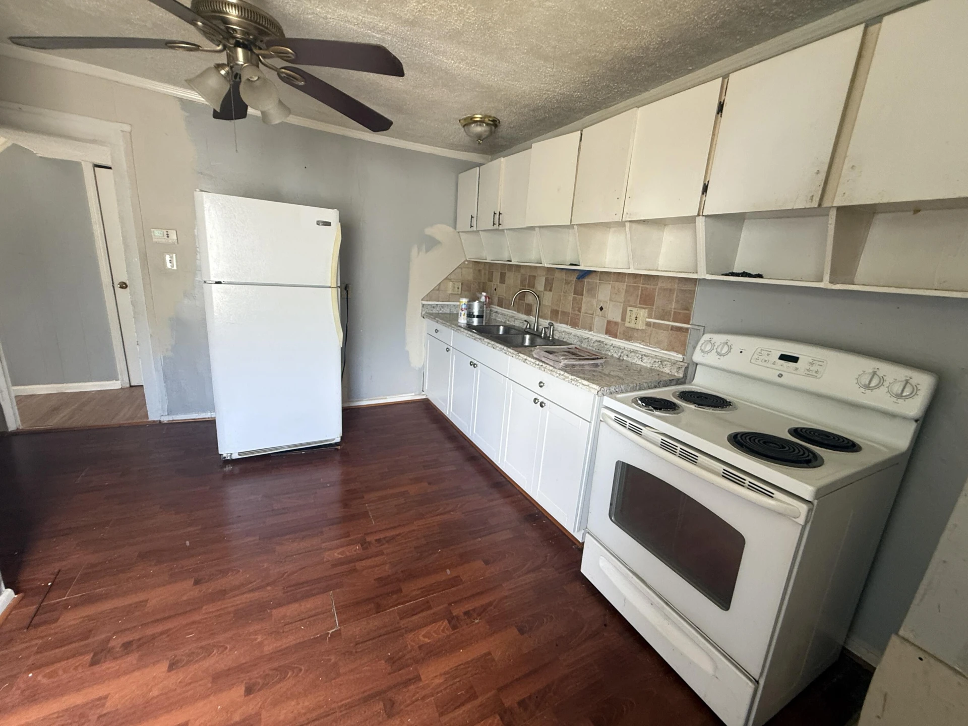 116 Front AVE - Photo 11