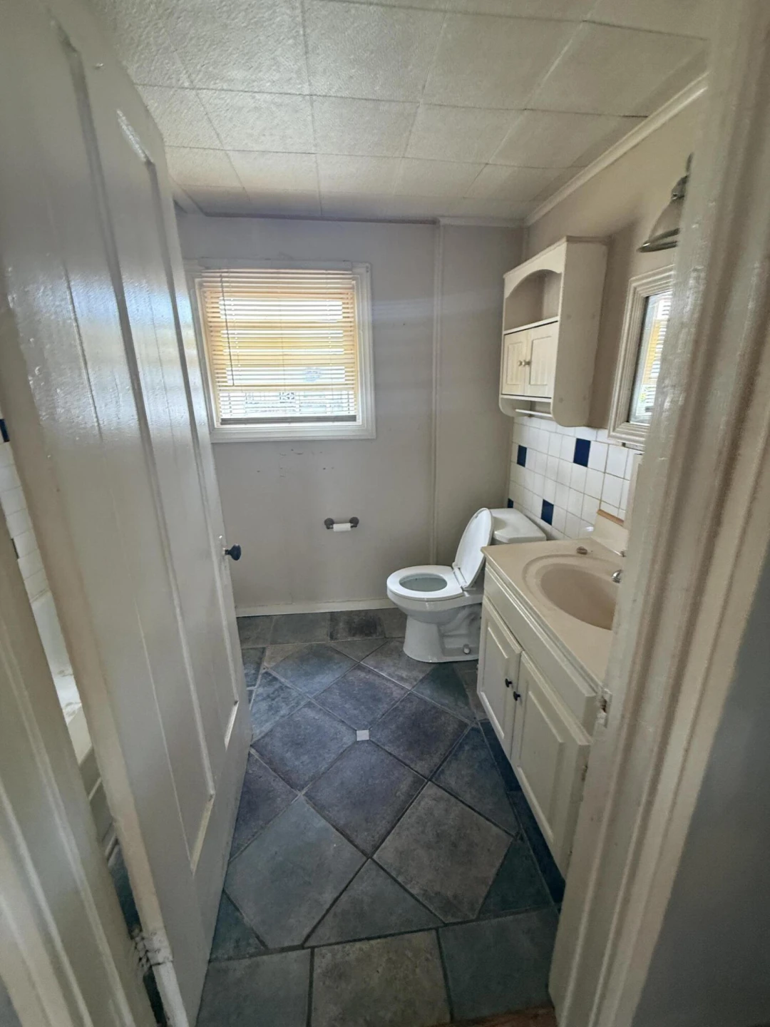 116 Front AVE - Photo 15