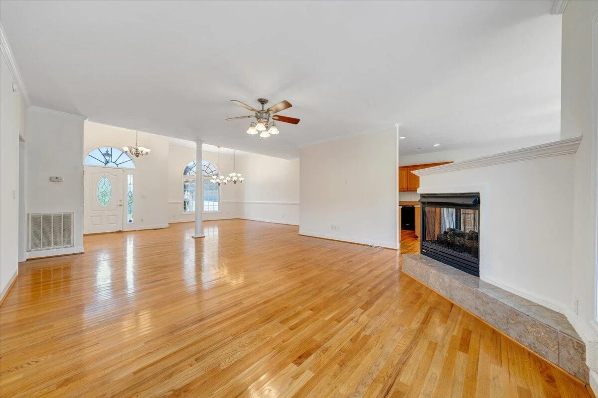 1619 Sterling Place CIR - Photo 15