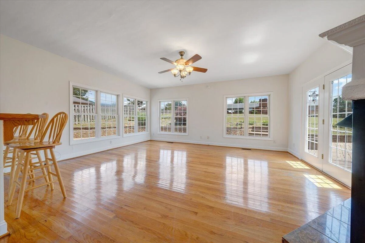 1619 Sterling Place CIR - Photo 17