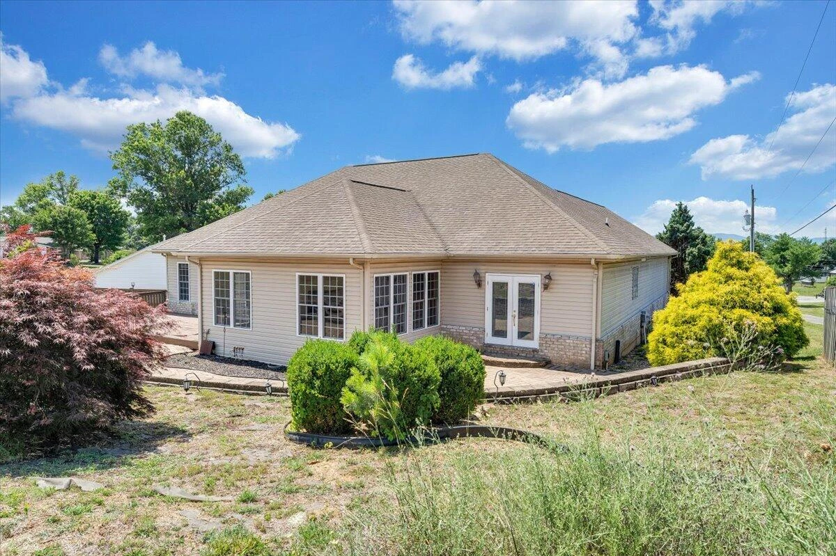 1619 Sterling Place CIR - Photo 68