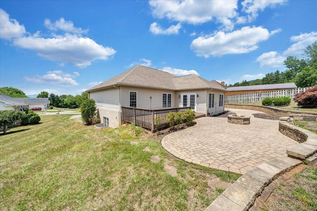 1619 Sterling Place CIR - Photo 73