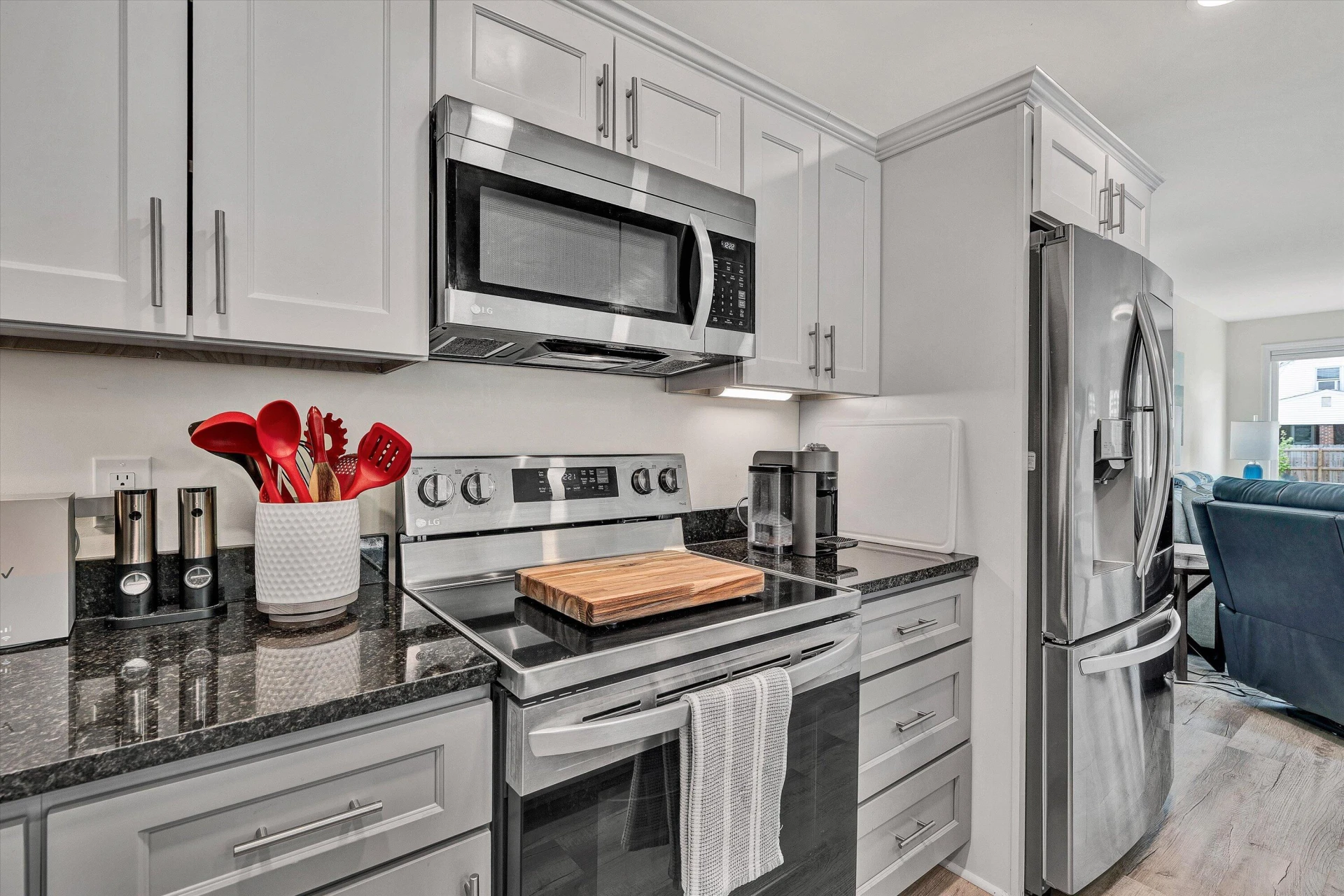 140 W Calhoun ST - Photo 11