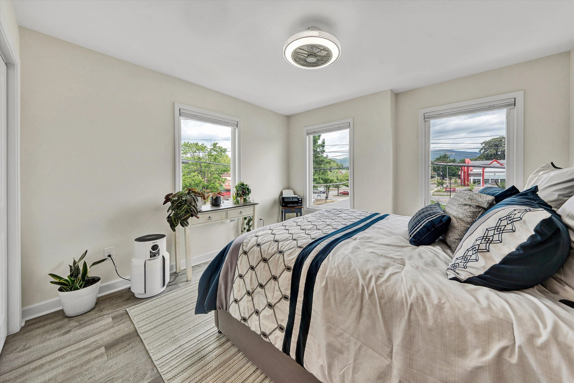 140 W Calhoun ST - Photo 20