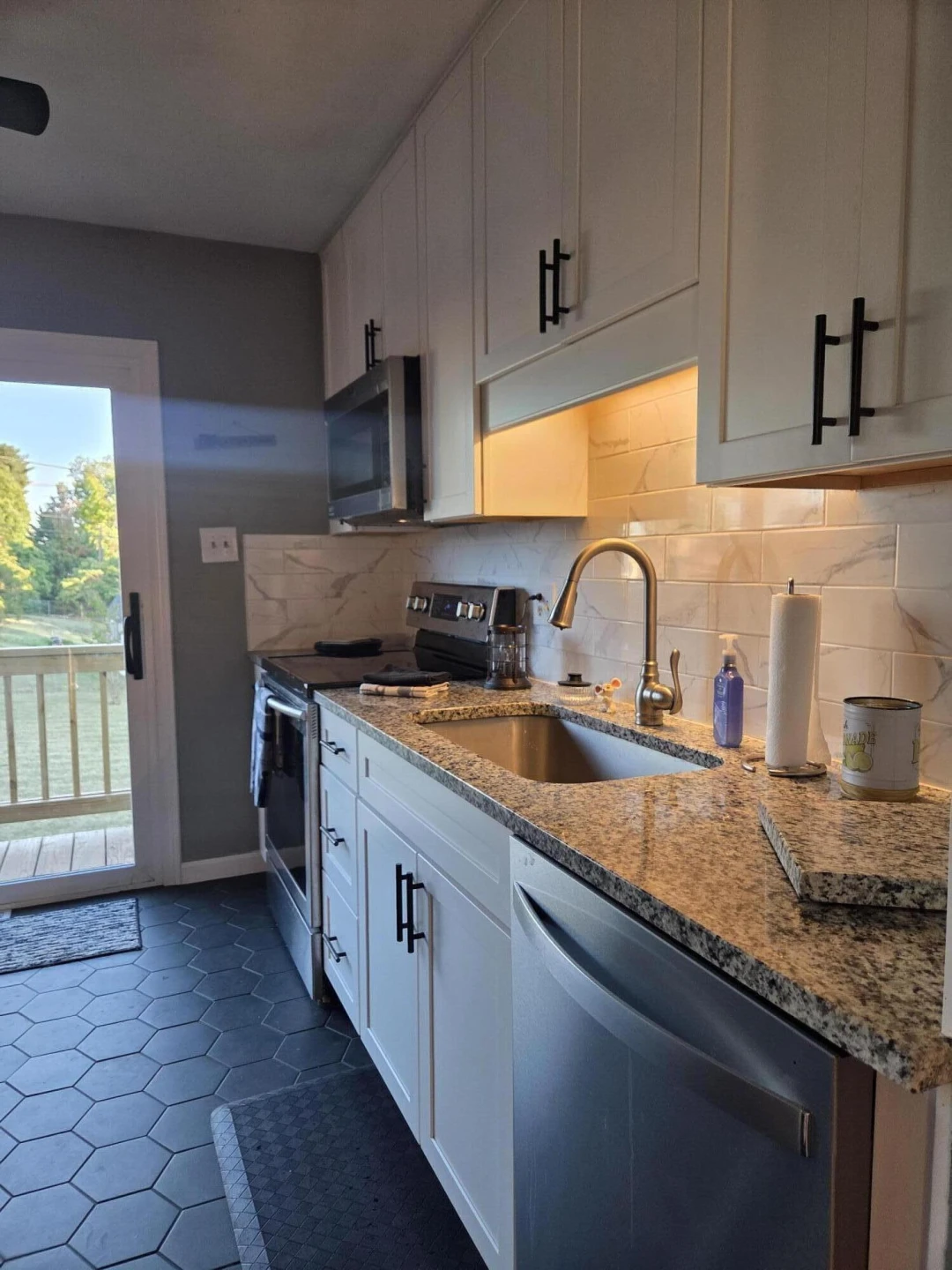 1055 Broadhill DR - Photo 14
