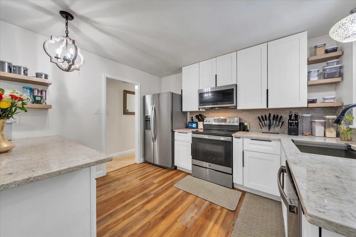 3030 Sedgefield RD SW - Photo 9