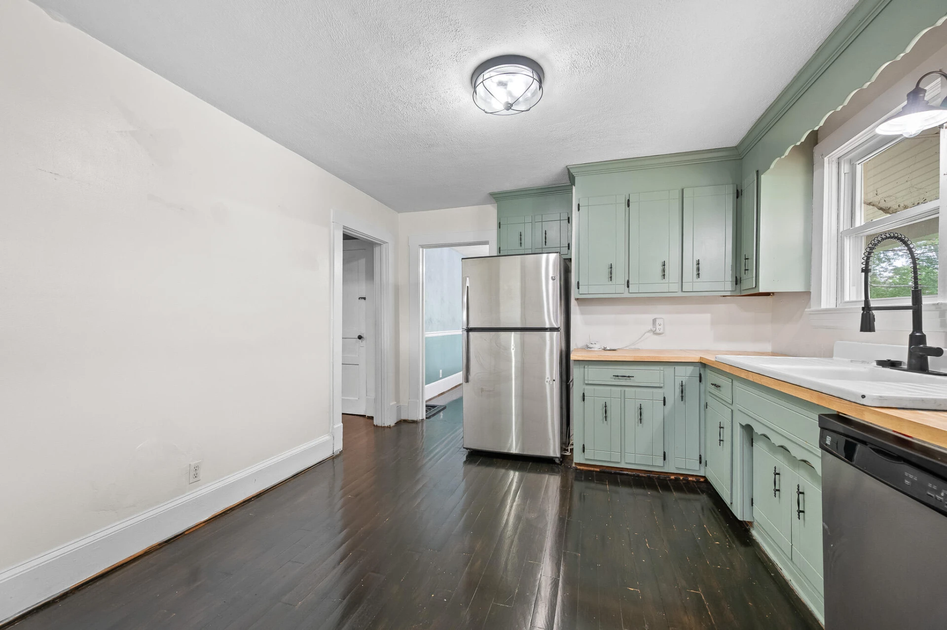1560 Quarles RD - Photo 22
