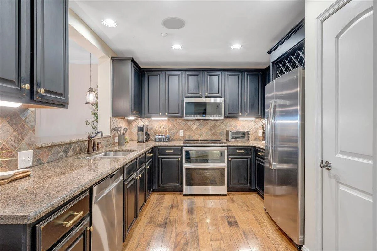 100 BRIDGEWATER POINTE PL #404 - Photo 11
