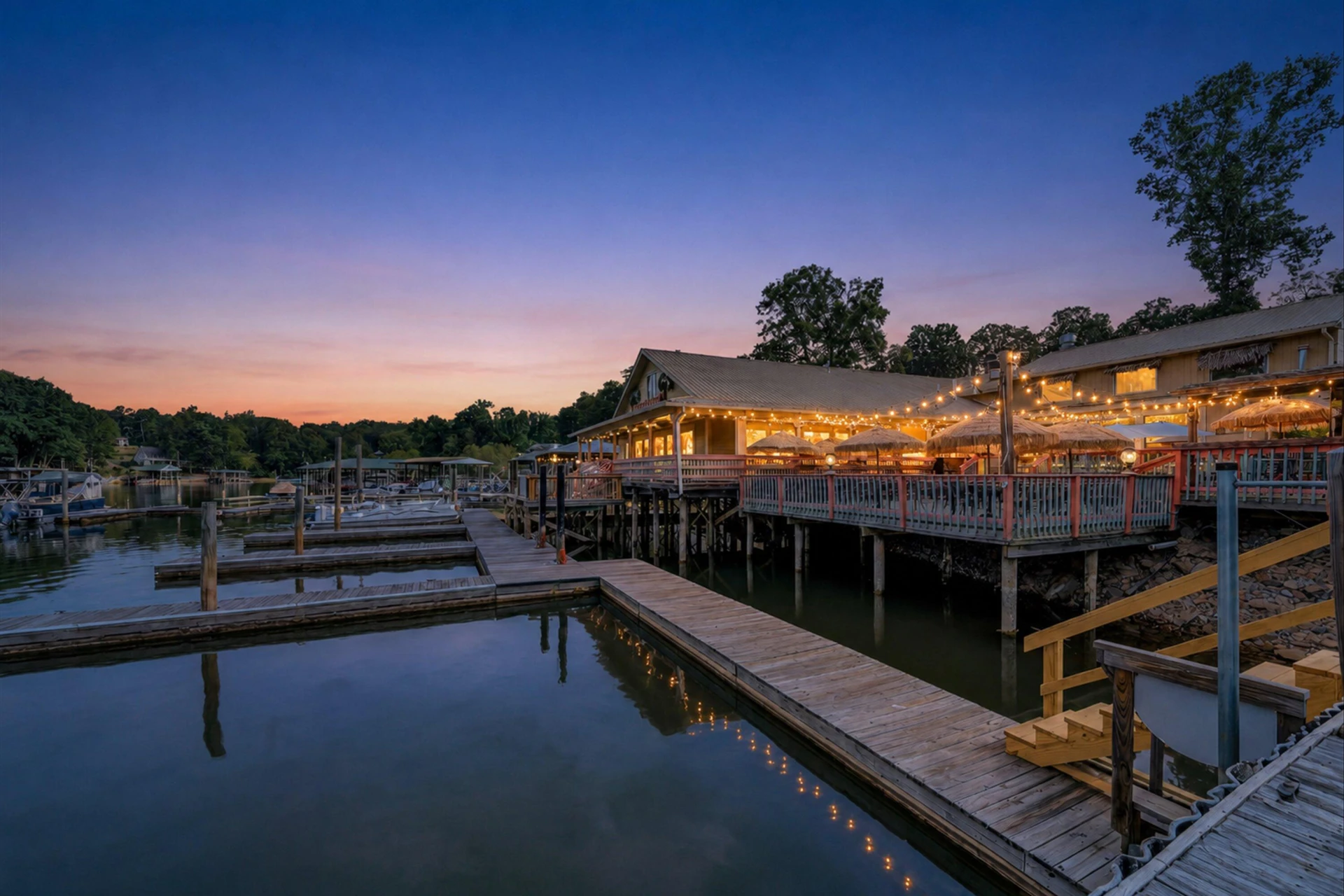 1041 Harbour Inn LN - Photo 4