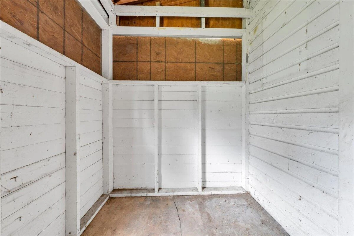 1364 Rose AVE SE - Photo 24