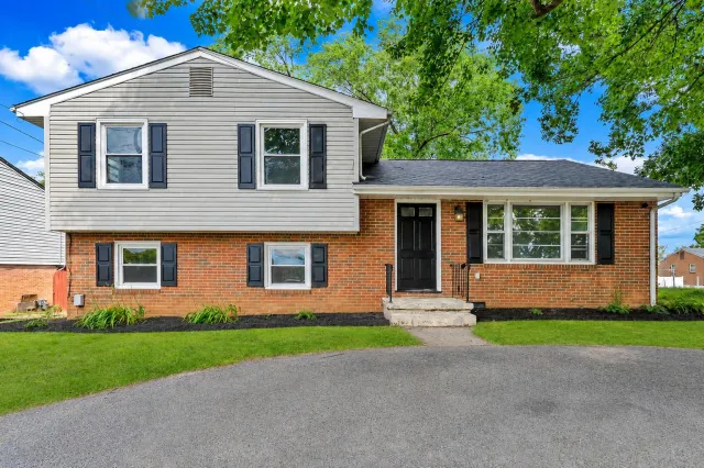 678 E Augusta AVE, Vinton, VA, 24179