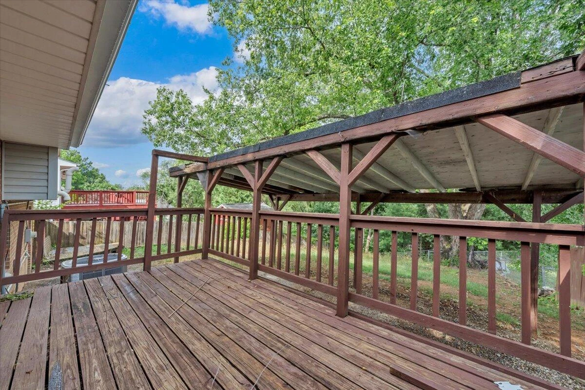 678 E Augusta AVE - Photo 29