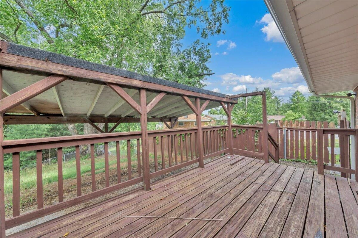 678 E Augusta AVE - Photo 30