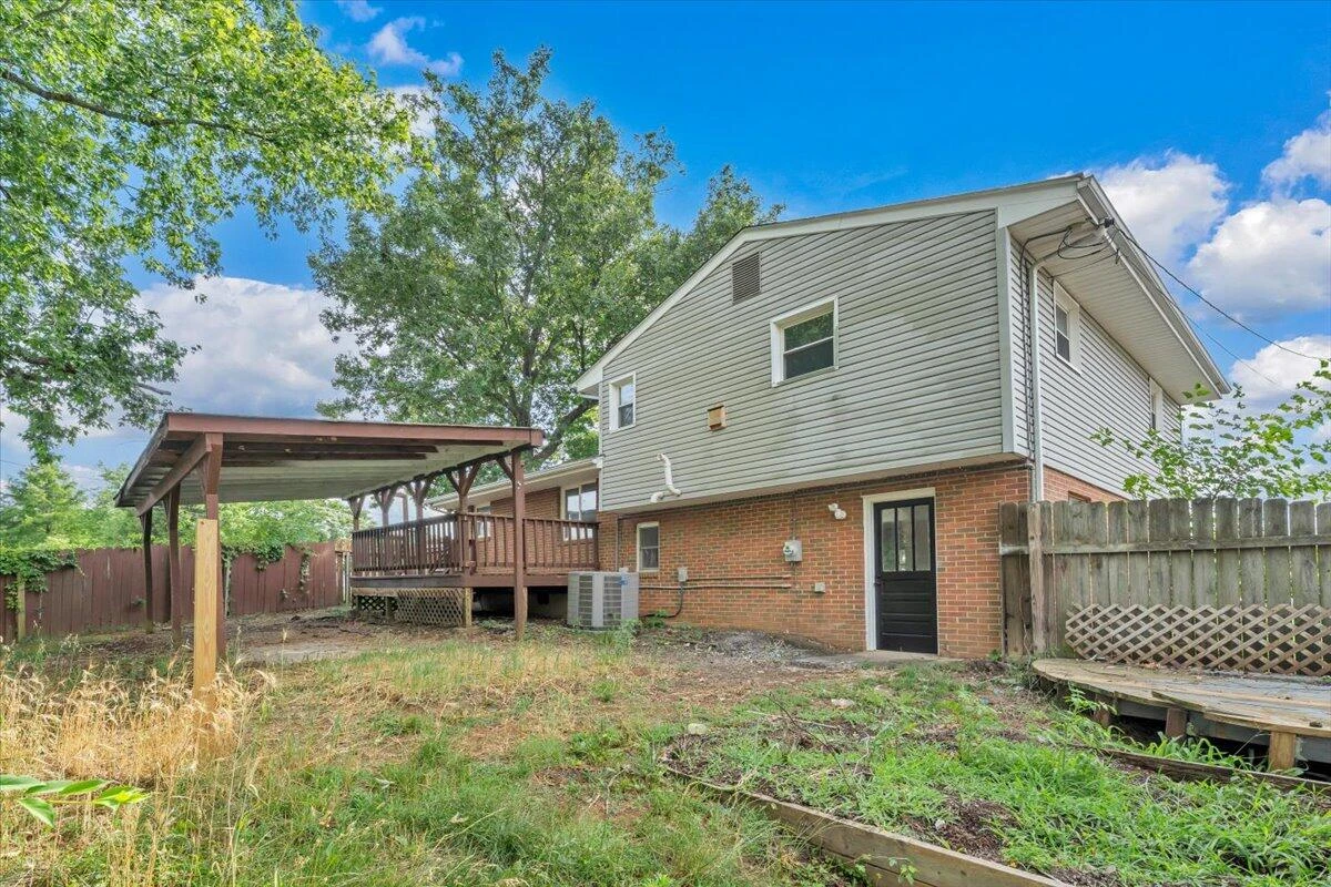 678 E Augusta AVE - Photo 32