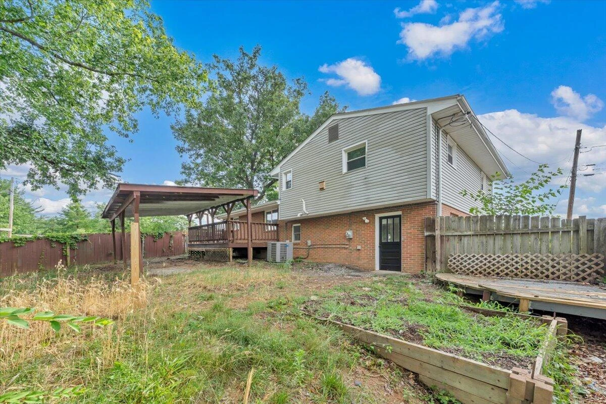 678 E Augusta AVE - Photo 33