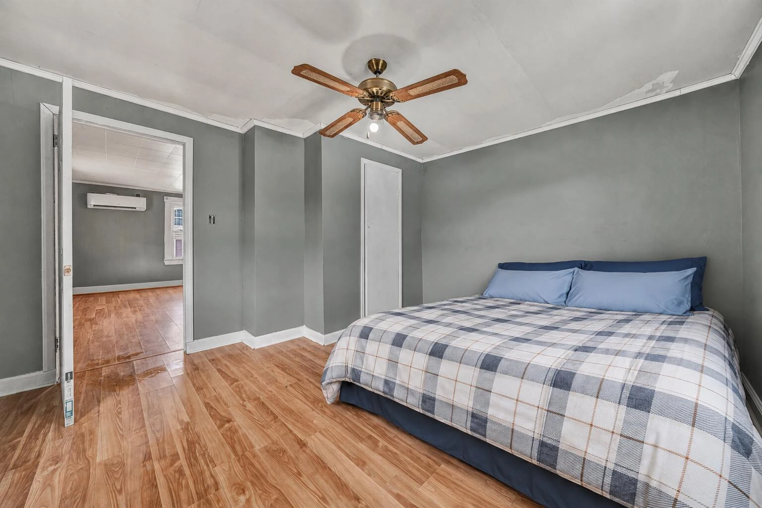 215 CIRCLE DR - Photo 9