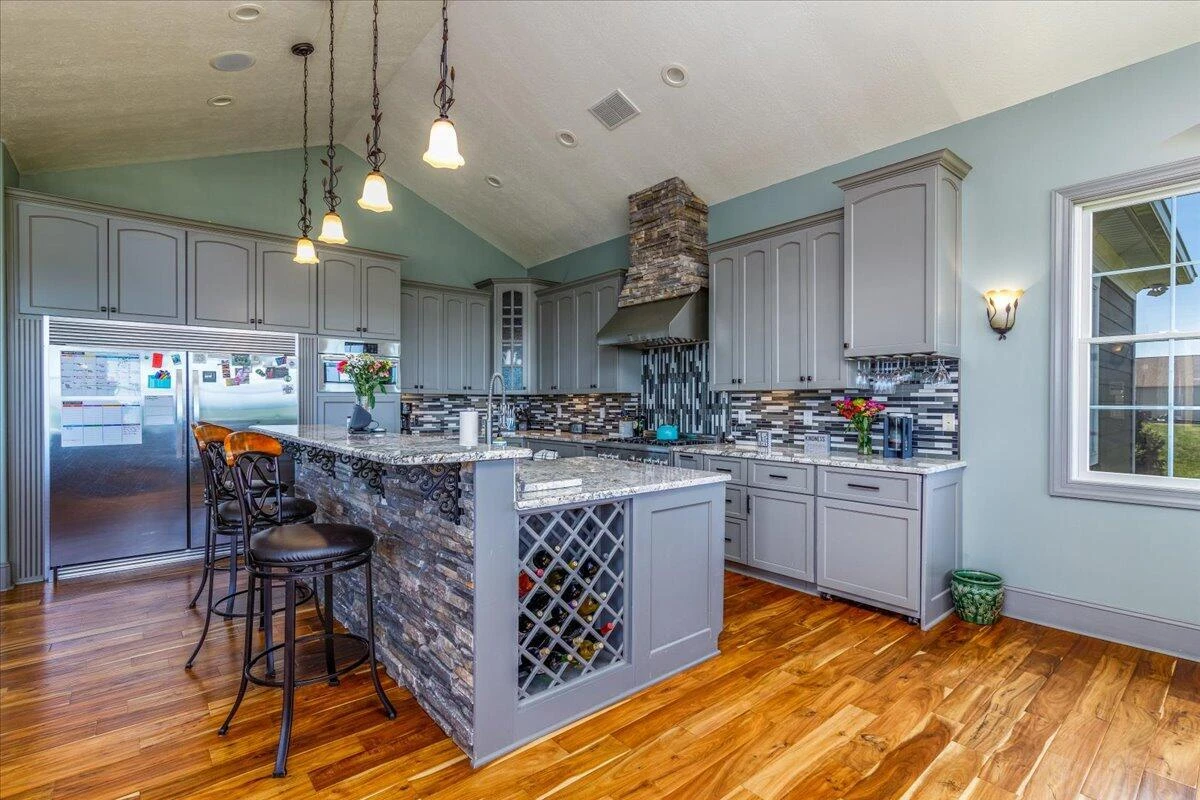 379 Greenhouse RD - Photo 8