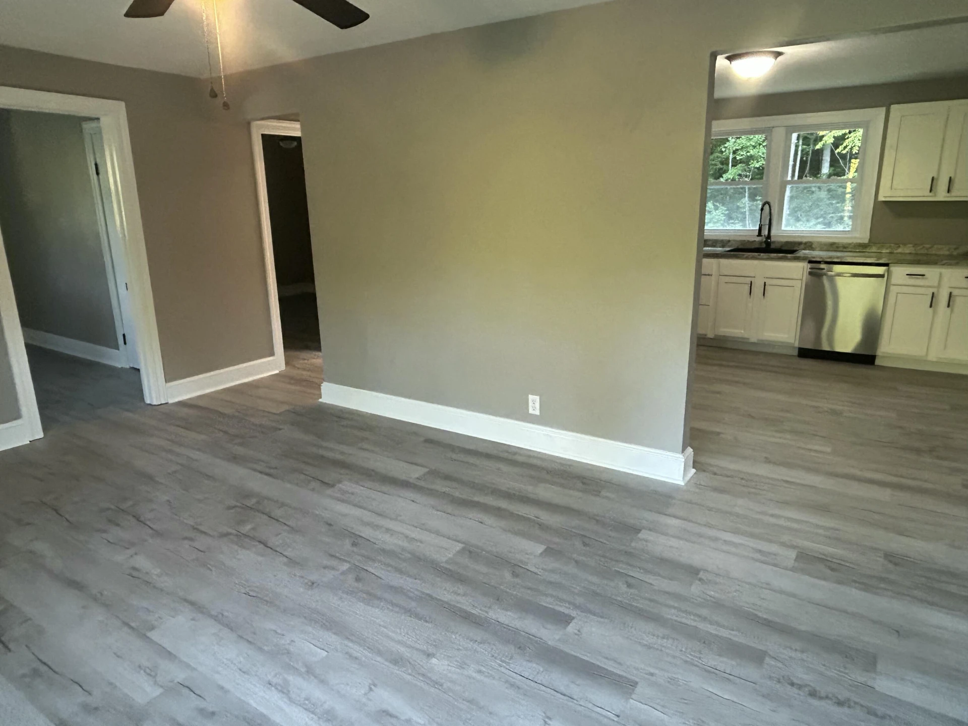 4043 Henry RD - Photo 6