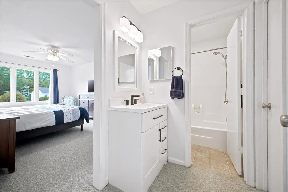 357 Woods AVE SW #357 - Photo 16