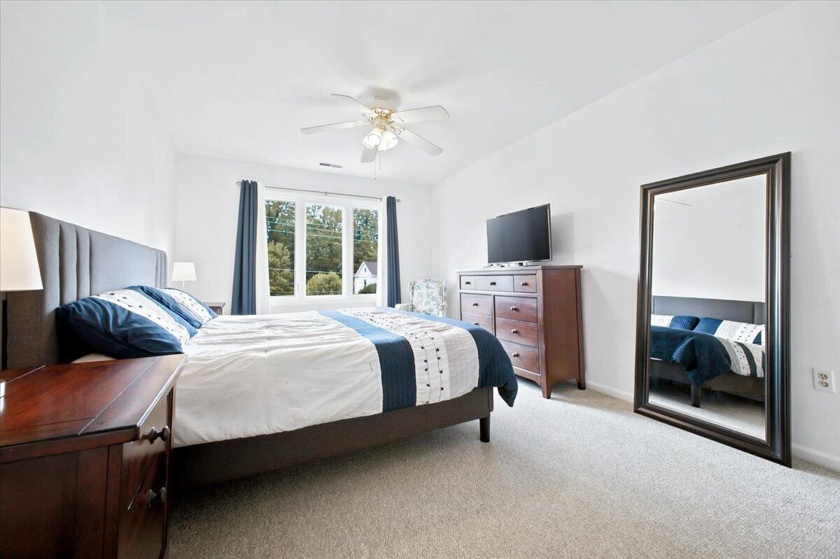 357 Woods AVE SW #357 - Photo 18
