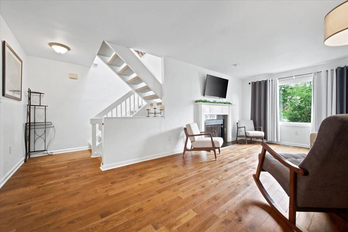 357 Woods AVE SW #357 - Photo 3