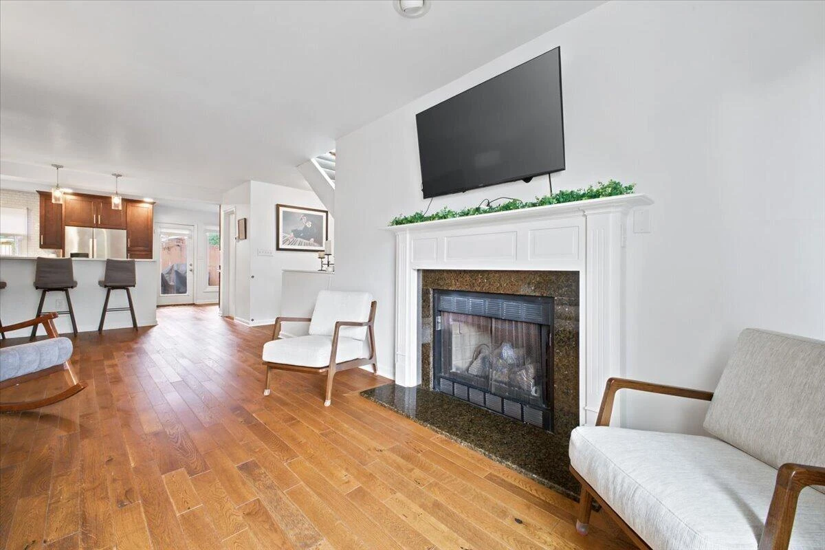 357 Woods AVE SW #357 - Photo 5