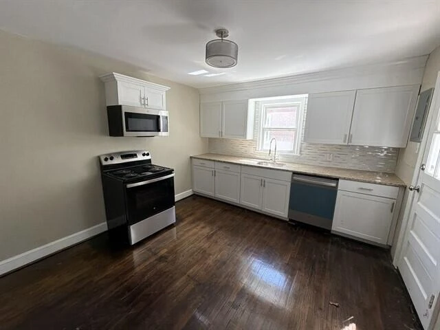 2816 Sweetbrier AVE SW - Photo 6
