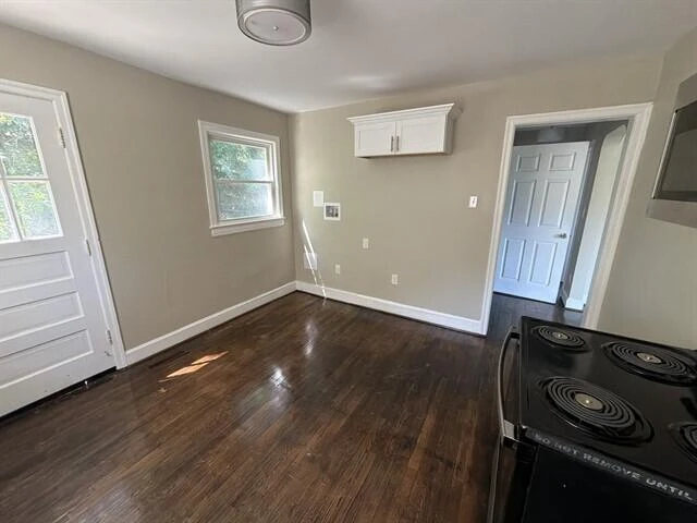 2816 Sweetbrier AVE SW - Photo 7