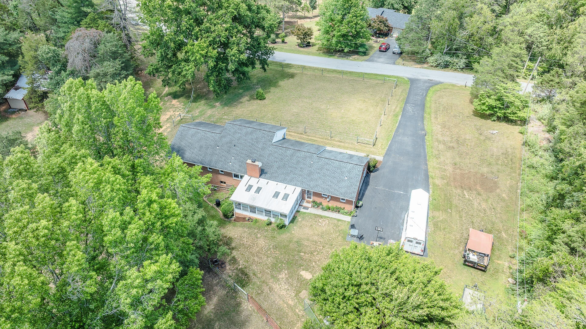 815 Brunswick Forge RD - Photo 2
