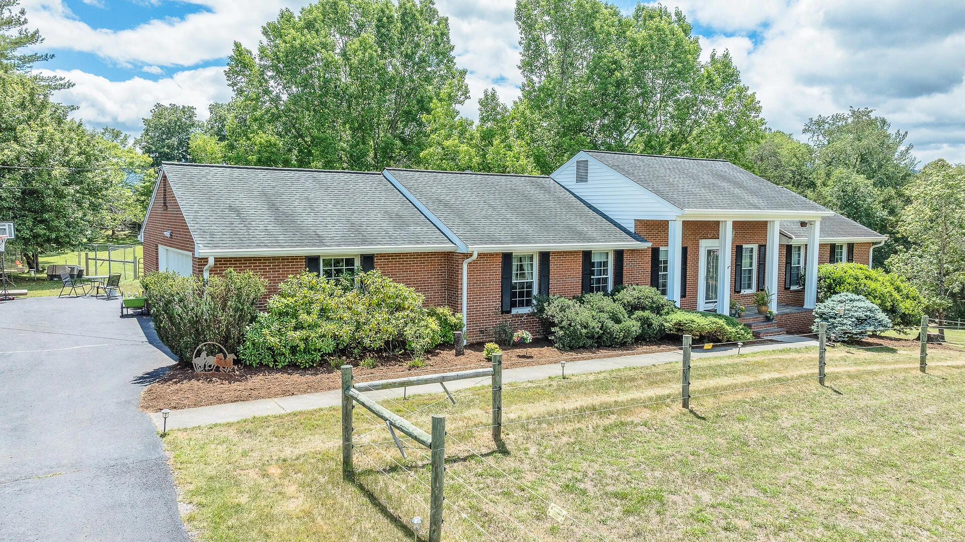 815 Brunswick Forge RD - Photo 3