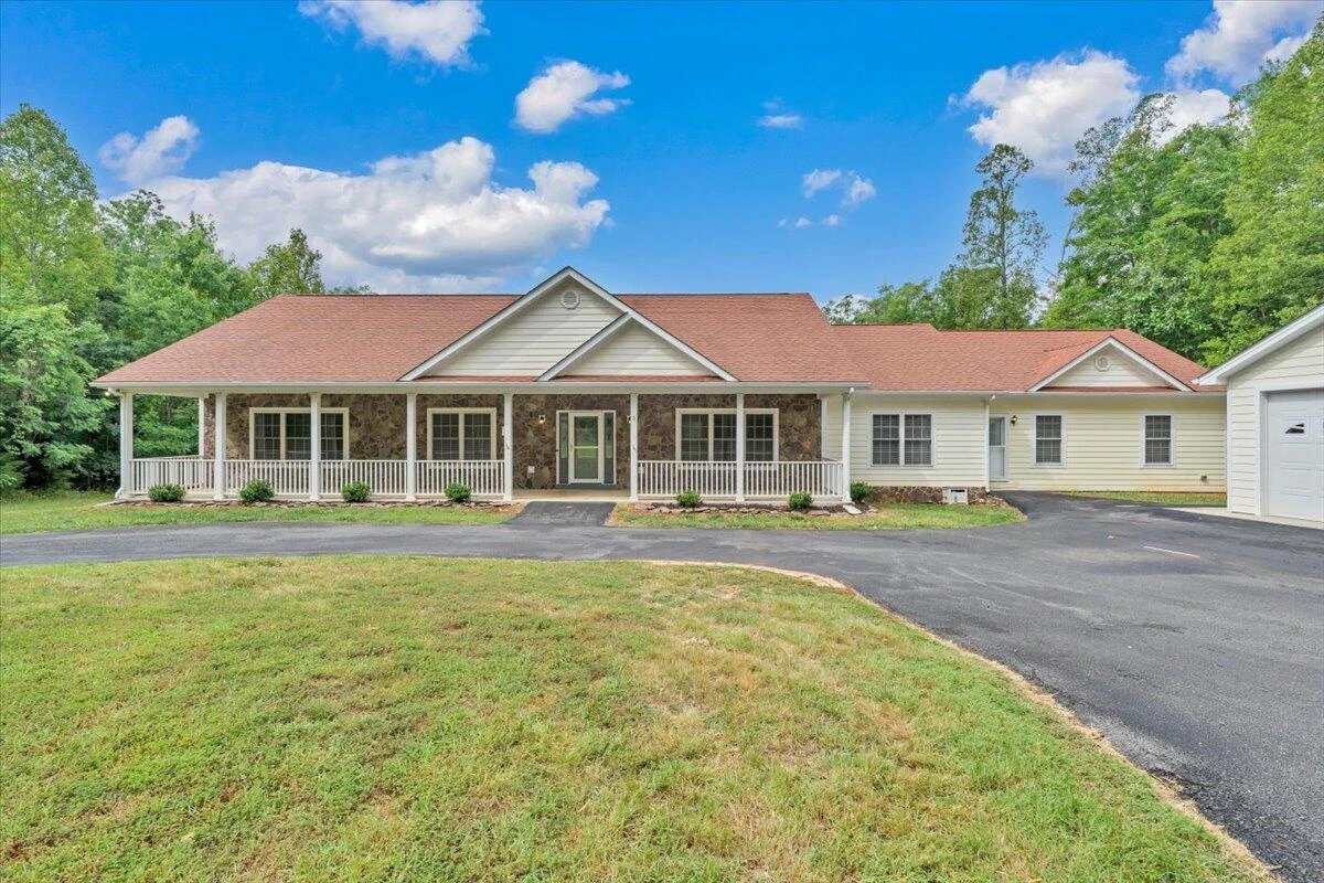 2677 Tolers Ferry RD - Photo 2
