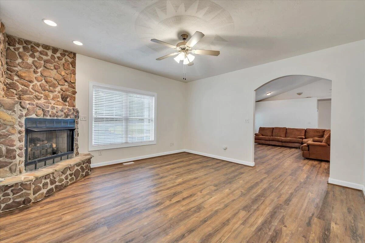 2677 Tolers Ferry RD - Photo 25