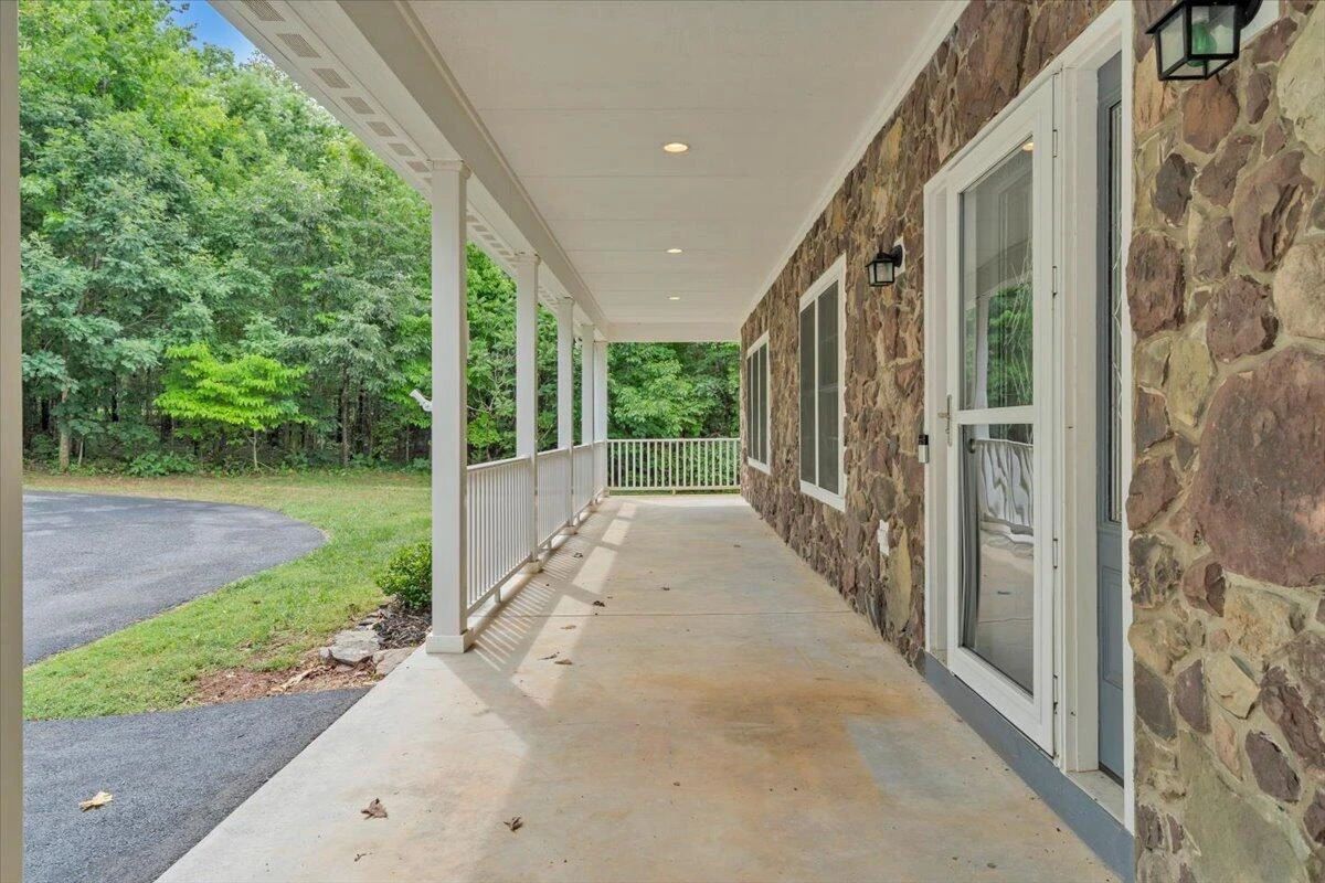 2677 Tolers Ferry RD - Photo 4