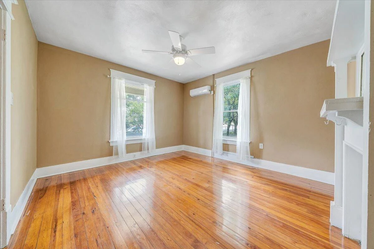 916 Madison AVE NW - Photo 10