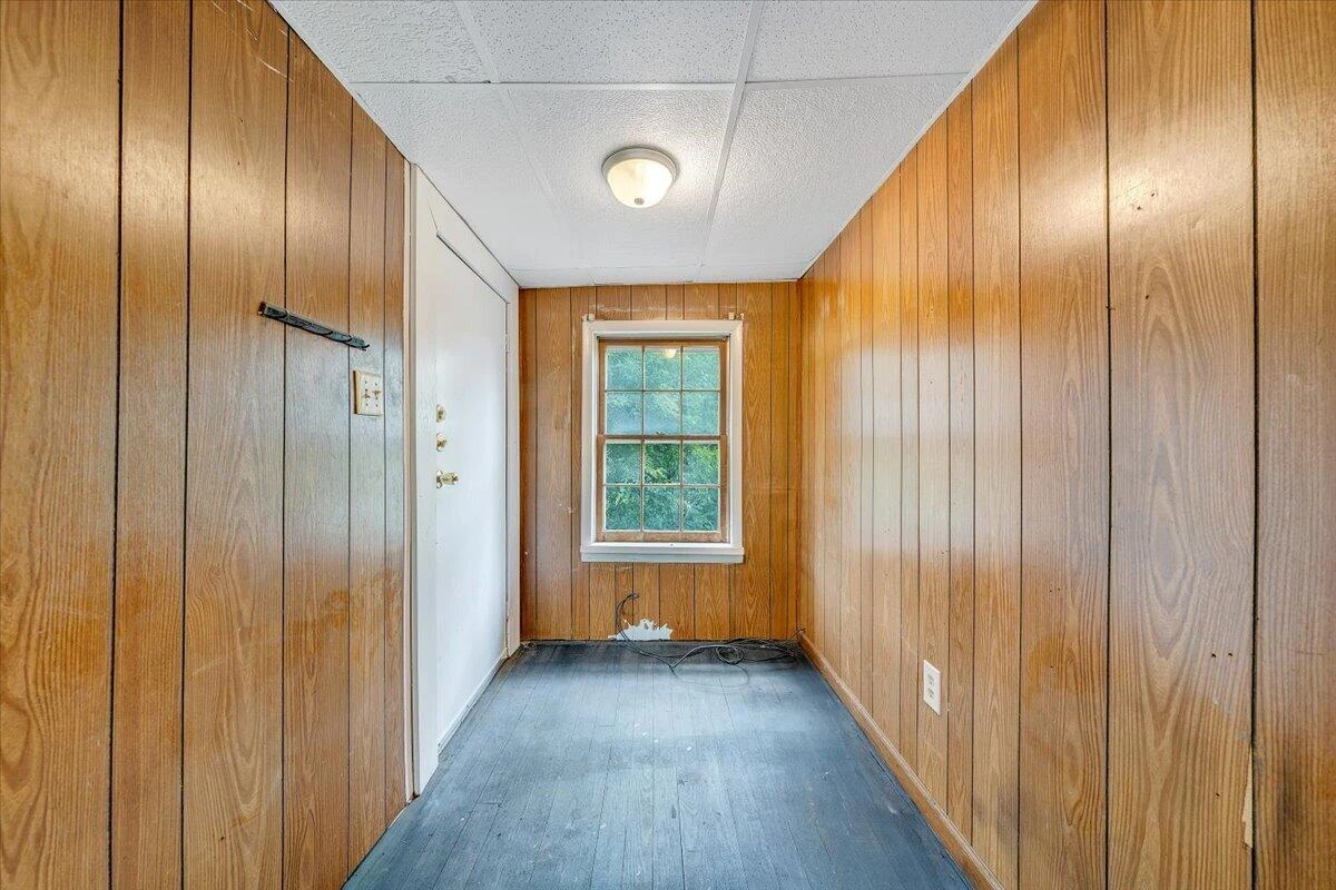 916 Madison AVE NW - Photo 41