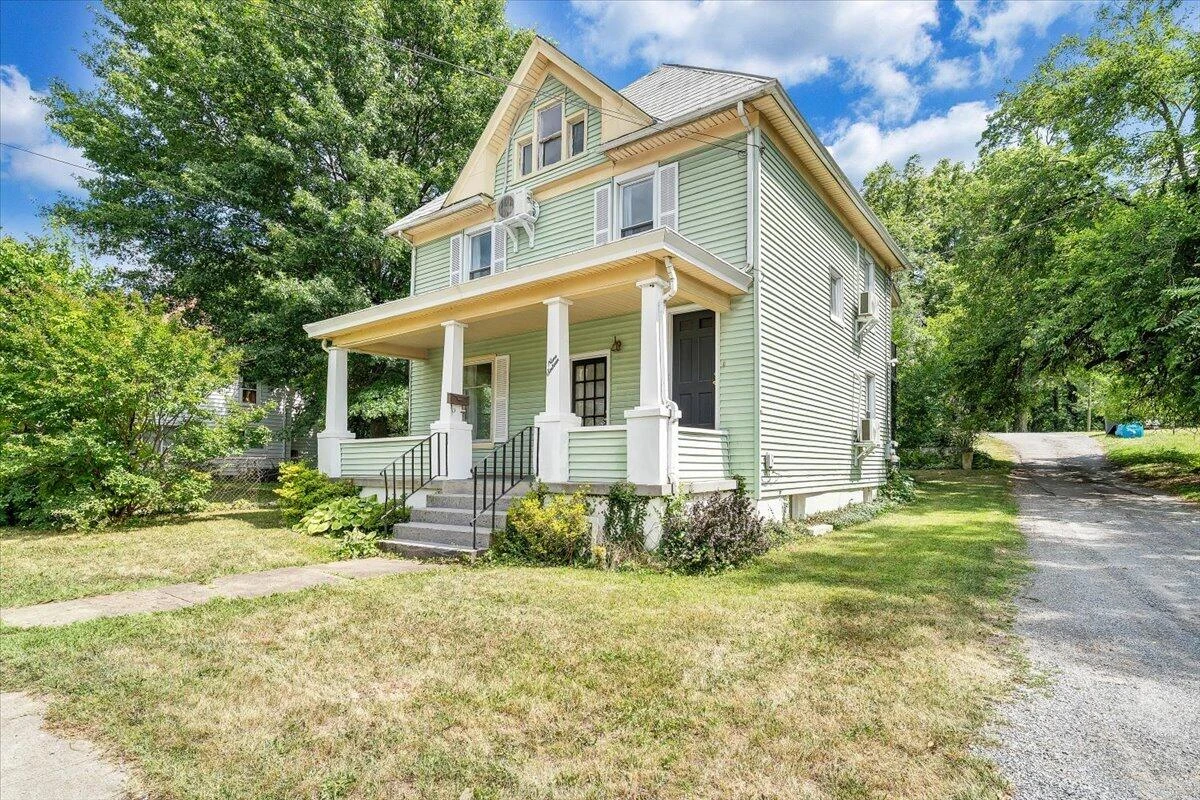 916 Madison AVE NW - Photo 60