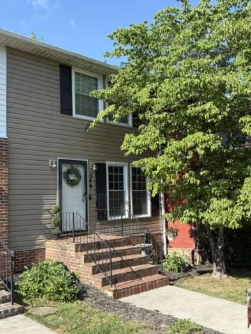 546 Westminister LN, Salem, VA, 24153