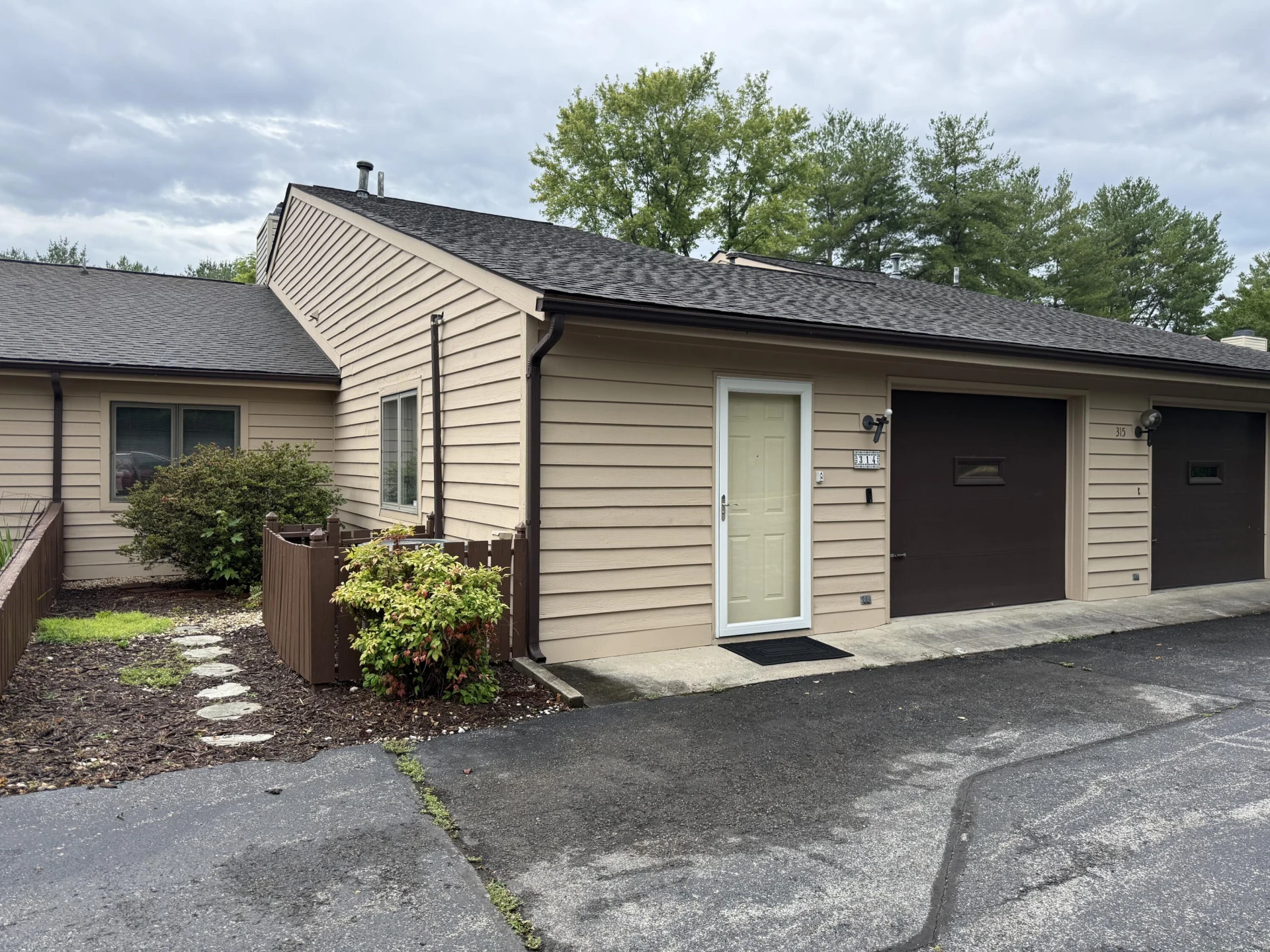314 Windward DR SW