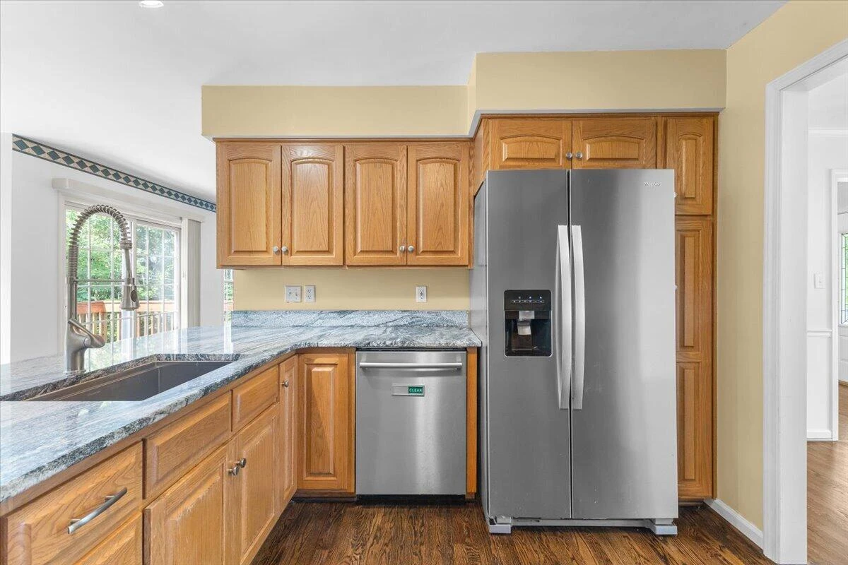 282 Four Seasons DR - Photo 18