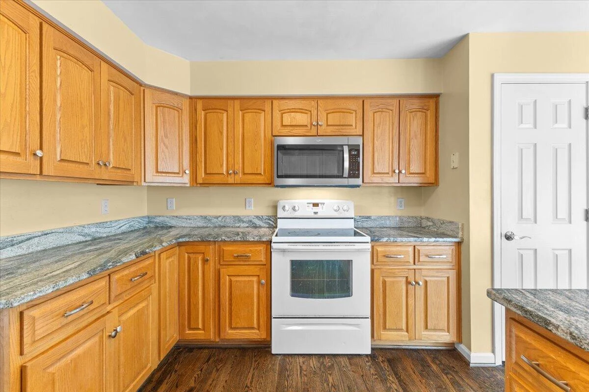 282 Four Seasons DR - Photo 19