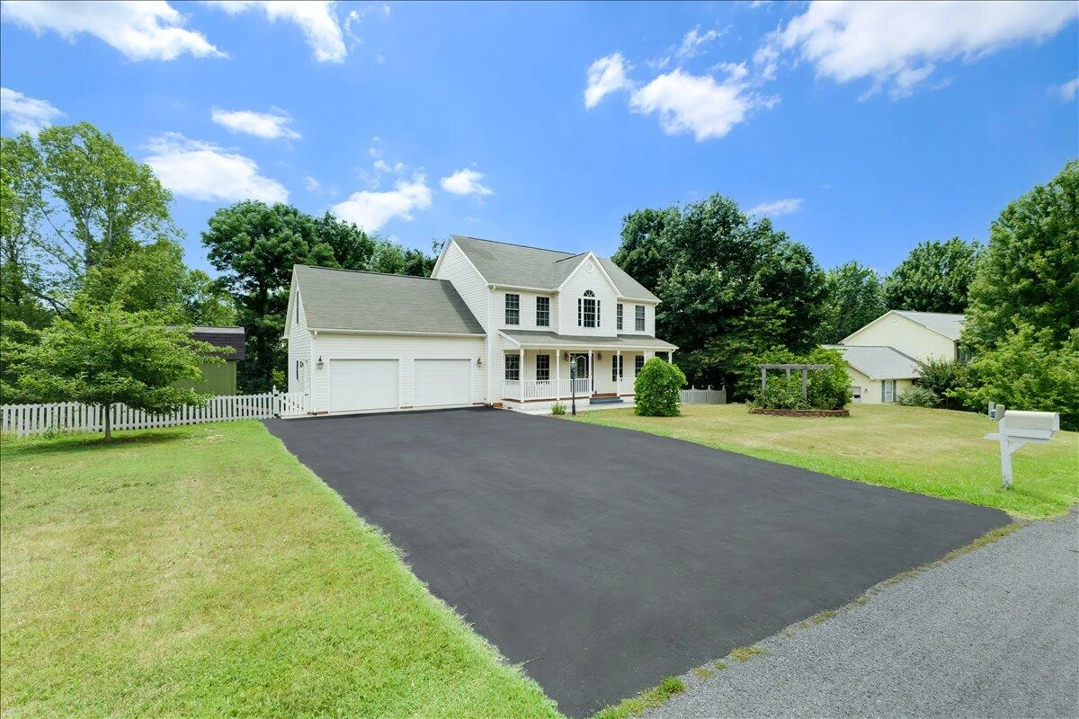 282 Four Seasons DR - Photo 2