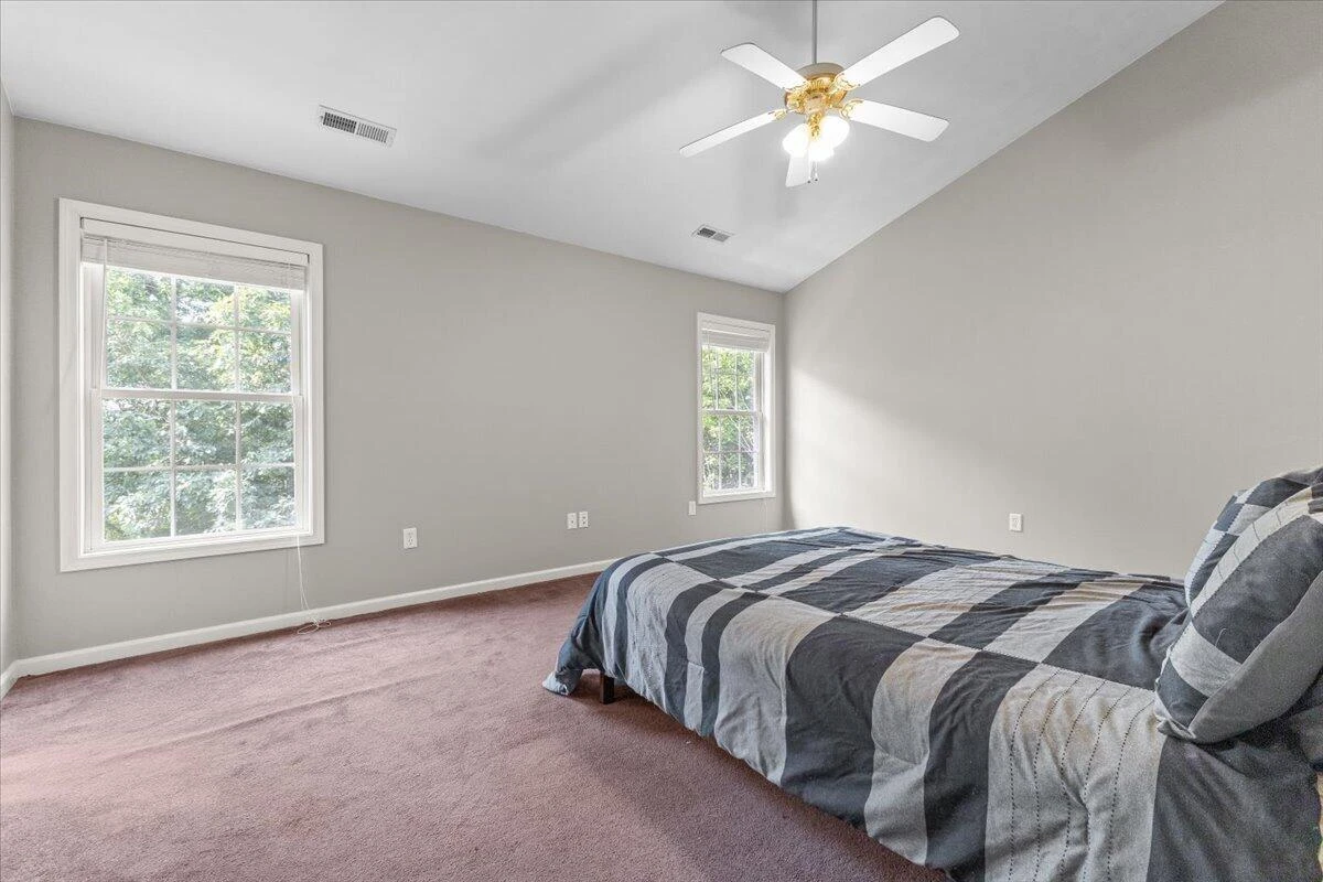 282 Four Seasons DR - Photo 24