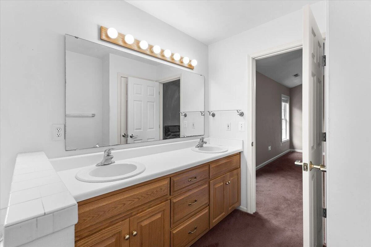 282 Four Seasons DR - Photo 27