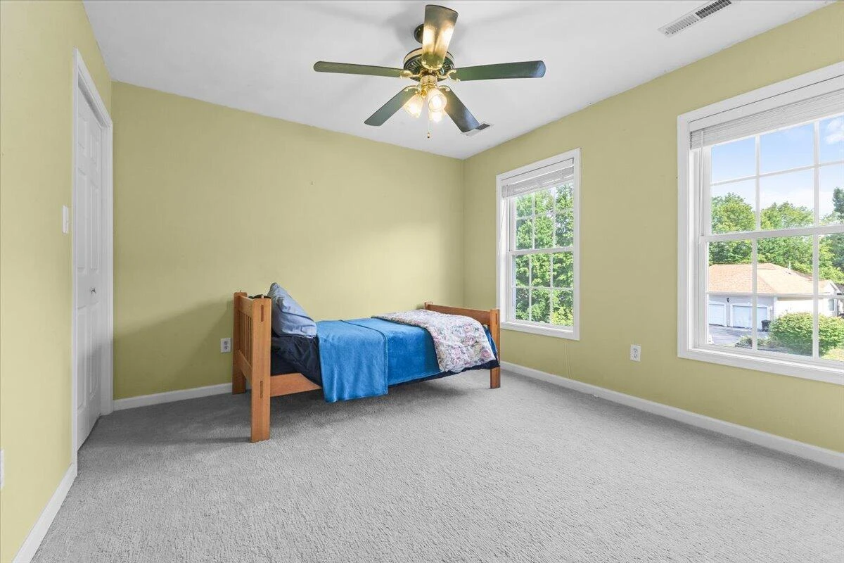 282 Four Seasons DR - Photo 30