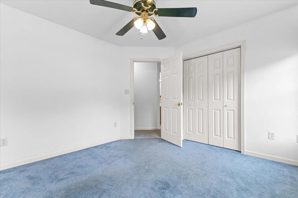 282 Four Seasons DR - Photo 36