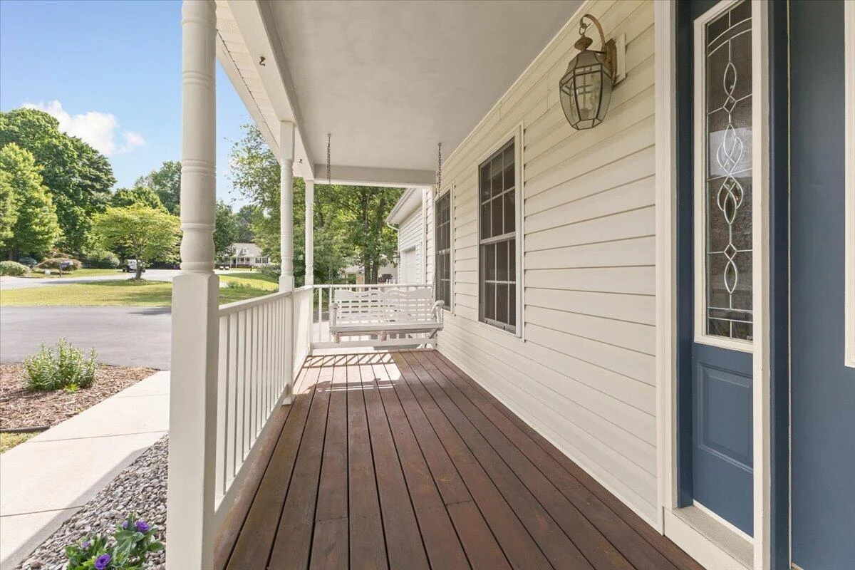 282 Four Seasons DR - Photo 4