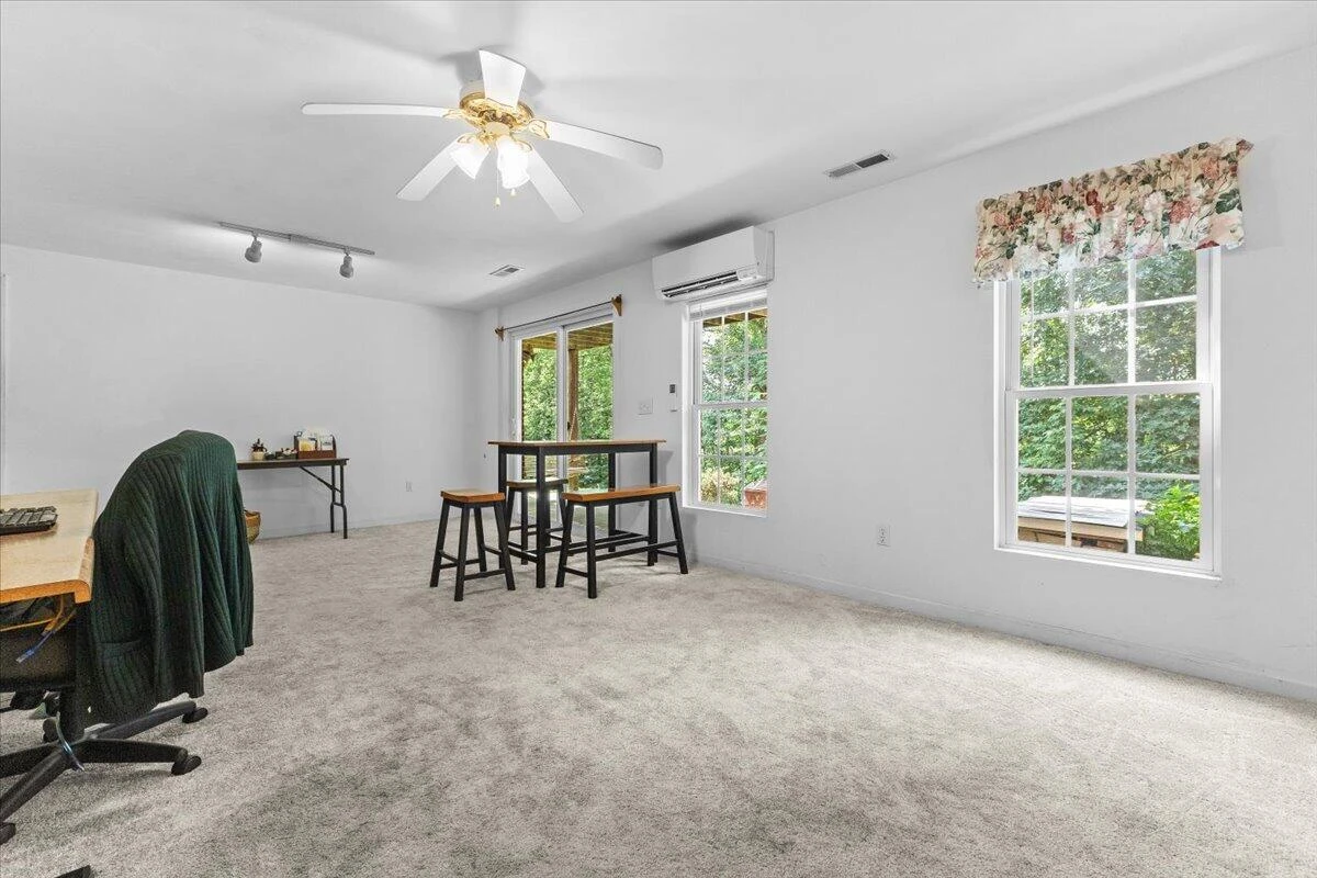 282 Four Seasons DR - Photo 42