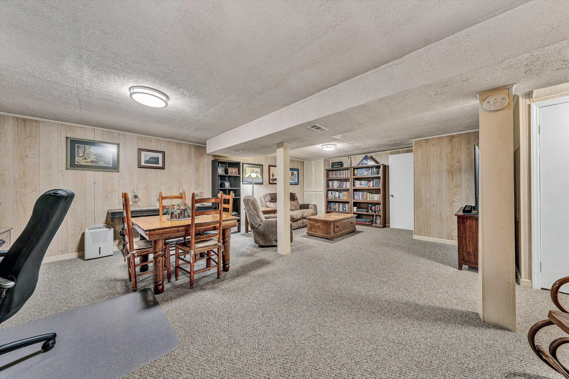 3063 Pebble DR - Photo 13
