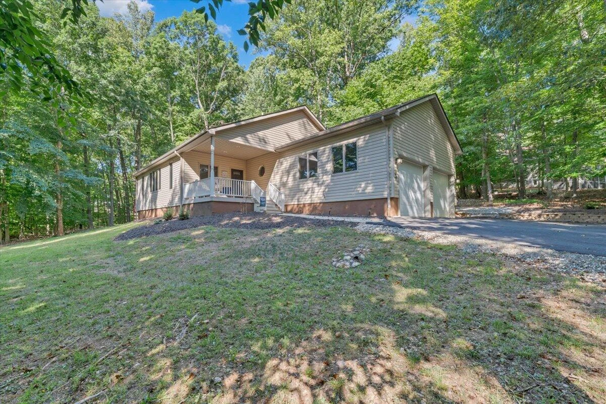 109 Creeden DR - Photo 42